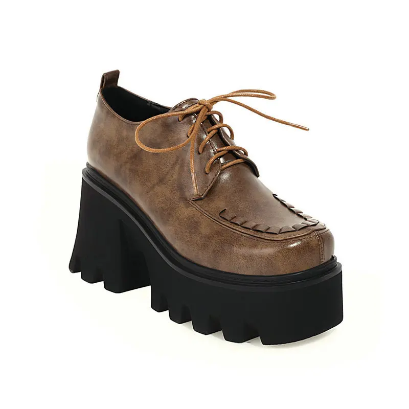 

Casual Woman Shoe All-Match Shallow Mouth Oxfords Square Toe Clogs Platform Female Footwear New Leather Retro Big Size On Heels