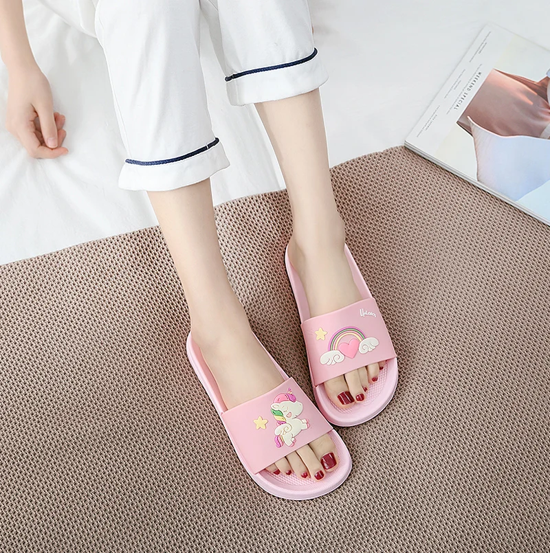 

Summer Women Slippers Beach Slide Sandals Cute Unicorn Lightweight Eva Non-Slip Soft Sole Men Couple Ladies Outdoor Bathe Shoes