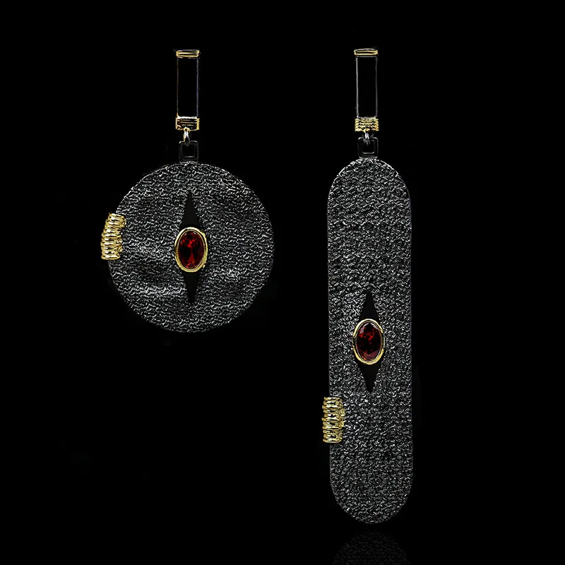 Женские асимметричные серьги CIZEVA в античном стиле с фианитами и камнями