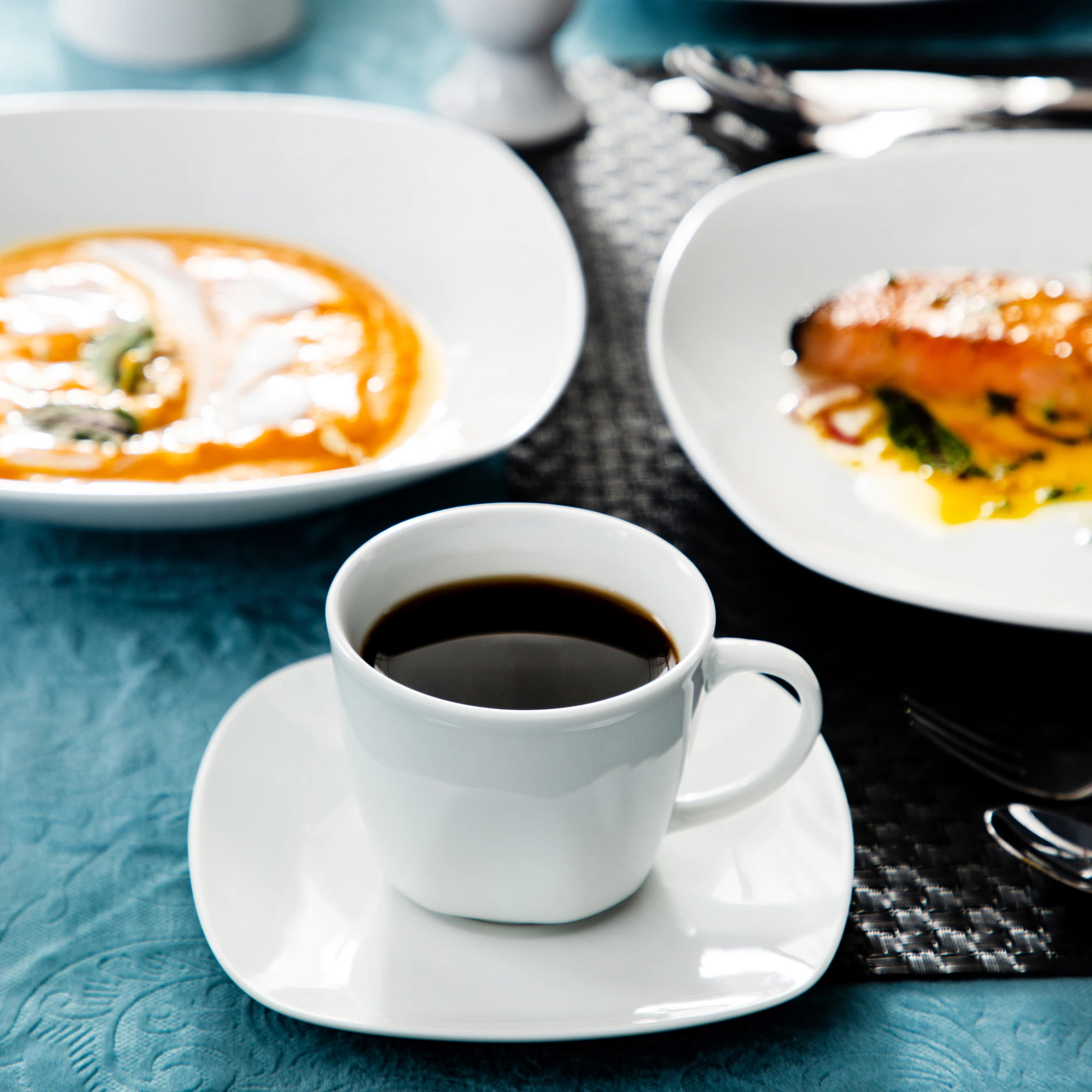 Набор для ужина серии MALACASA Elisa из 100 штук с чашками блюдцами кружками яиц чашами