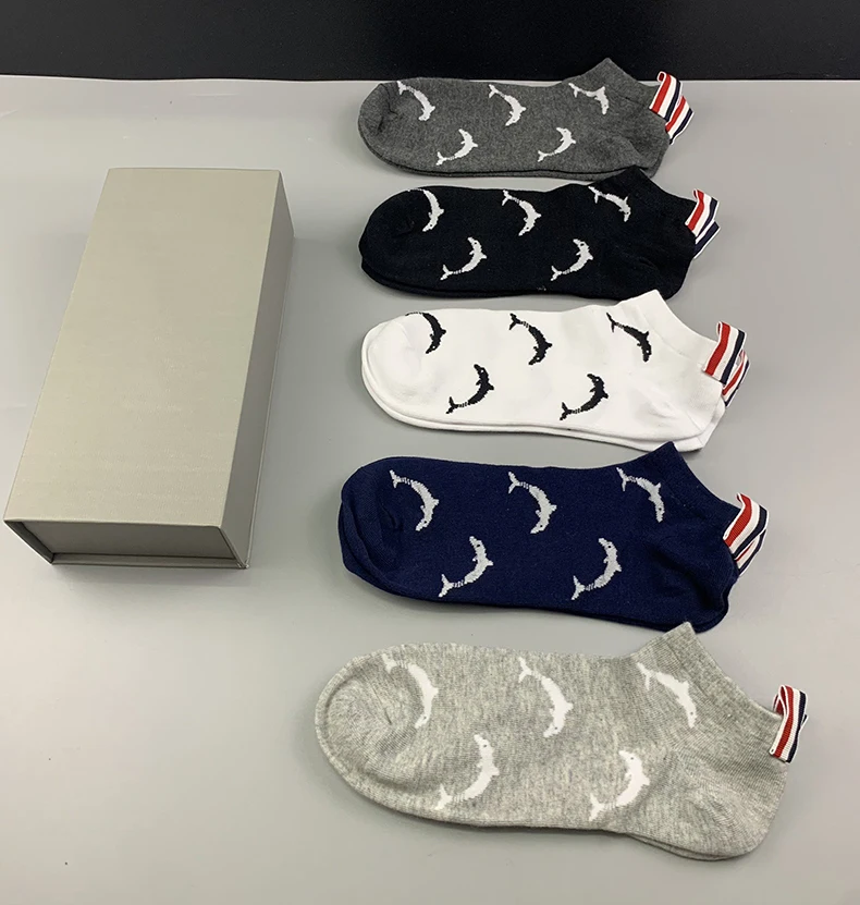 

2021 Fashion TB Brand Men Women Cotton Striped Dolphin Pattern No Show Casual Sports Crew Socks Ins 5 Pairs