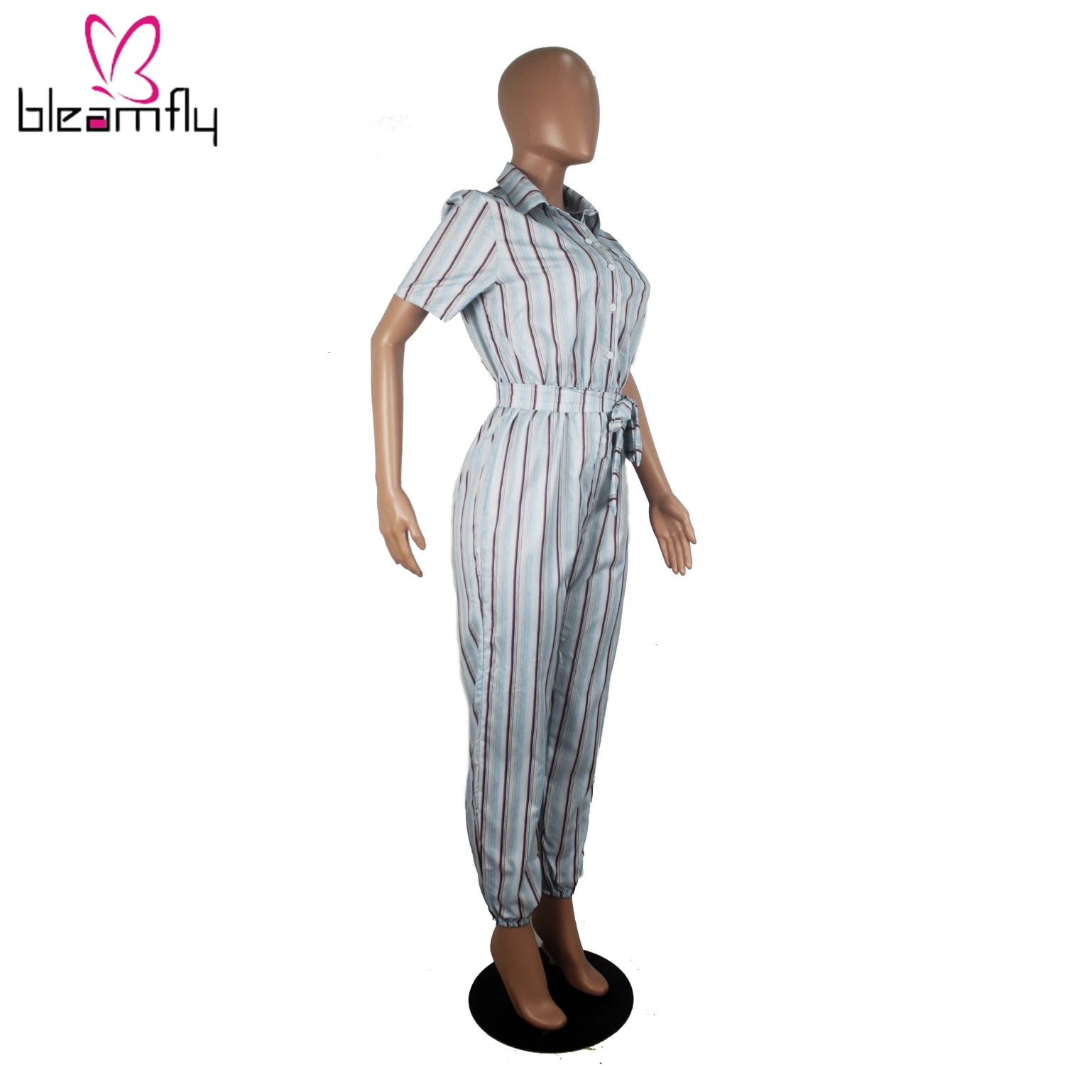 Женский комбинезон в полоску с v образным вырезом коротким рукавом и поясом