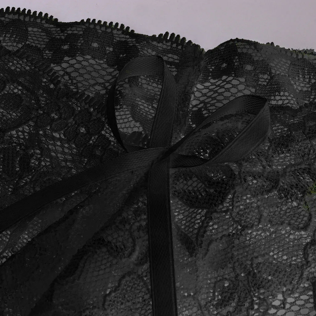 Женское нижнее белье с открытой промежностью черные кружевные трусики