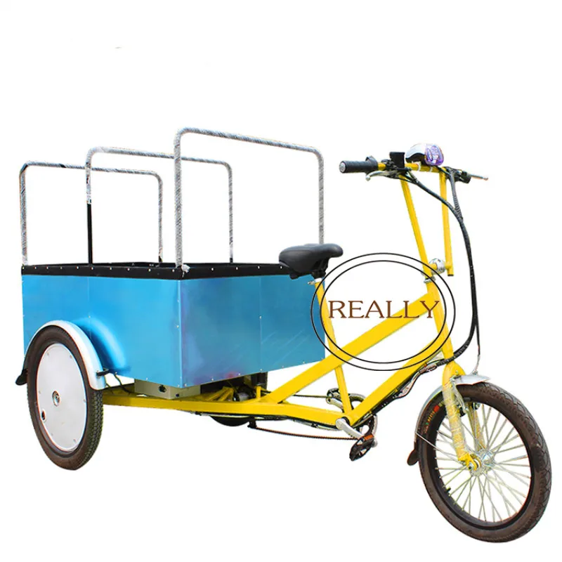 Многофункциональный трехколесный грузовой велосипед на открытом воздухе для