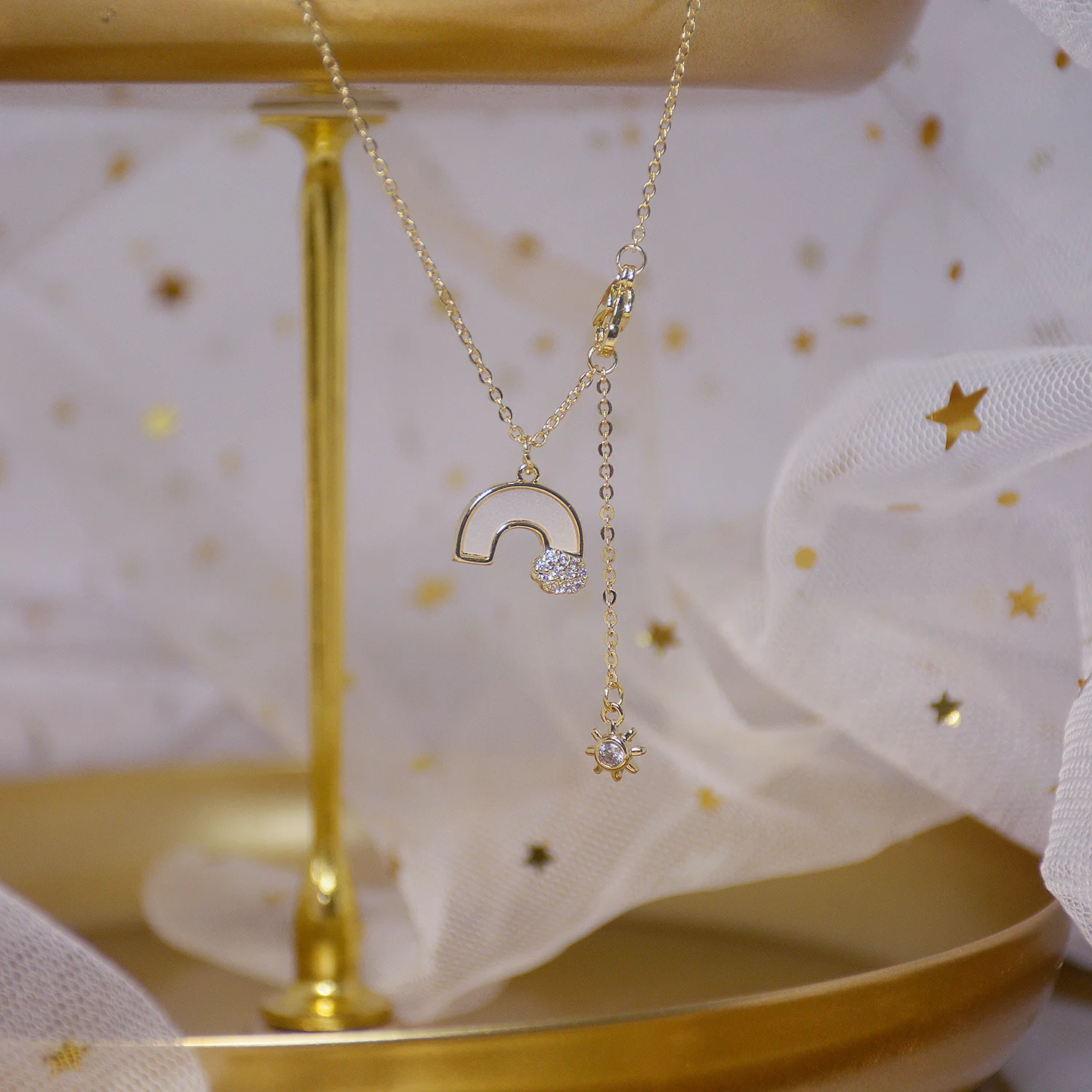 

Exquisite 14K Real Gold Micro Inlaid Zircon Rainbow Design Ladies Temperament Necklace Wedding Bridal Jewelry Party Accessories