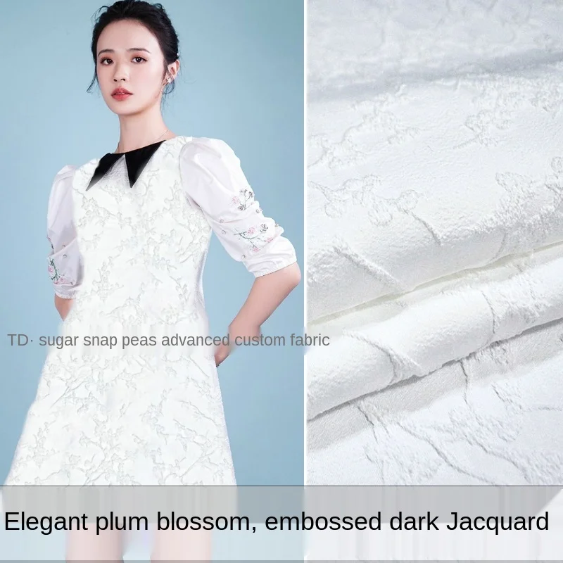 

Three-dimensional embossed plum dark pattern yarn-dyed jacquard fabric, sewing fabric factory shop is not out of stock