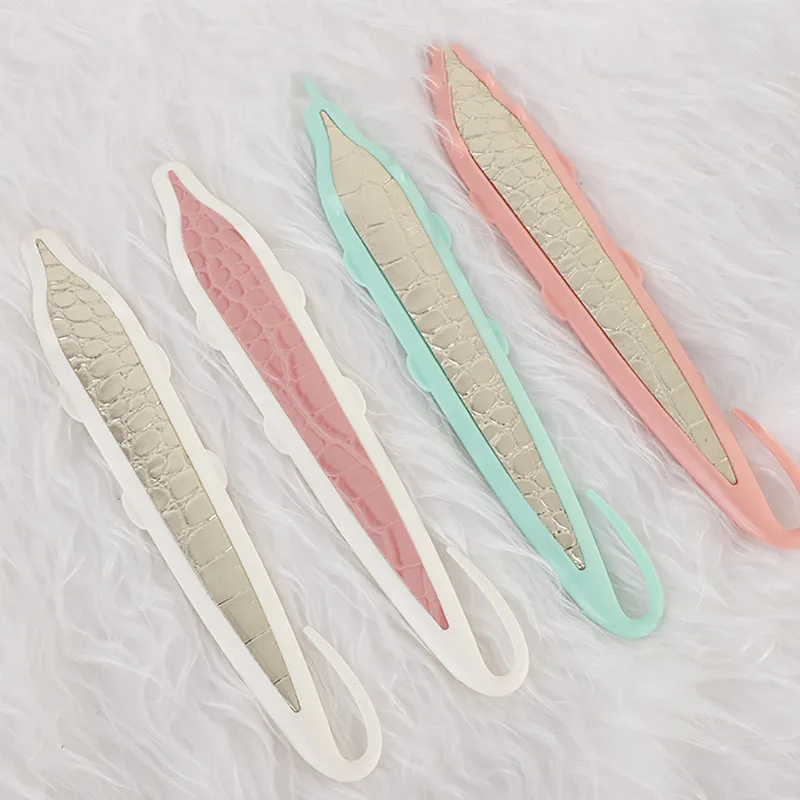 

1pcs Pet Cat Tongue Texture Design Massage Comb To Clean and Remove Floating Fur Cat Supplies Portable Multi-Purpose Comb Cat