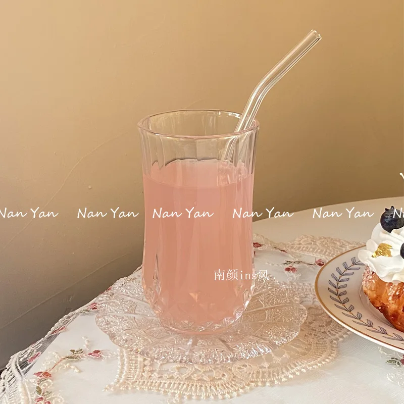 

Kitchen,Dining & Bar