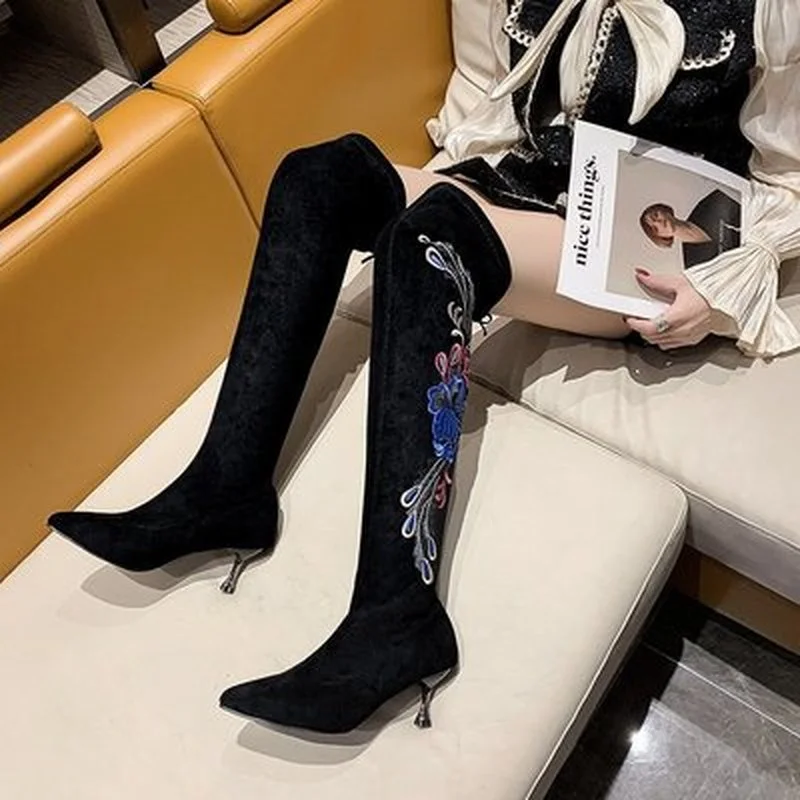 

Autumn New Women's High Boots Fashion Heels Knee High Boots Female Fashion Sexy Beading Embroider Woman Boots