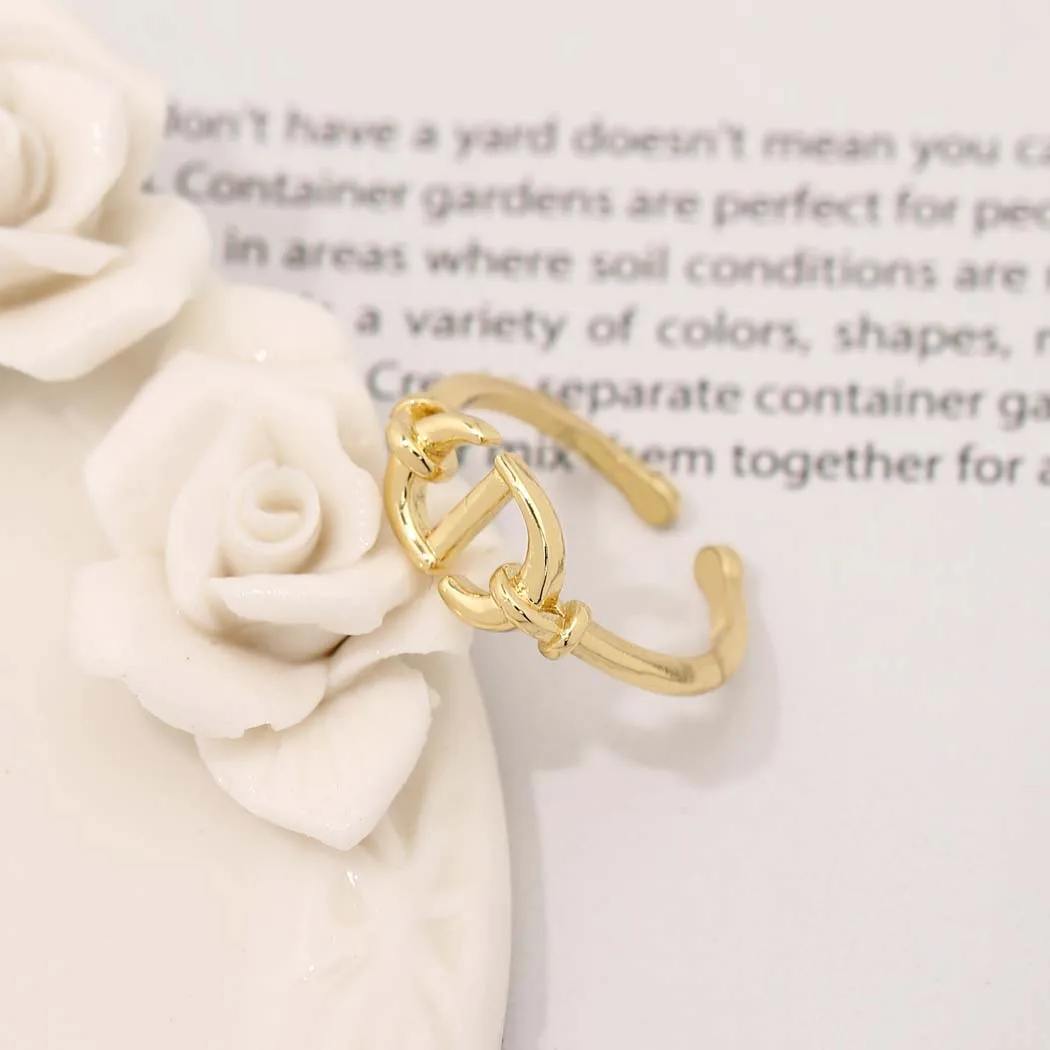 

Chereda Exquisite CD Letter Rings For Women Gold Plated Ring Irregular Open Adjusted Hollow Ring Luxury Jewelry Bijoux Femme