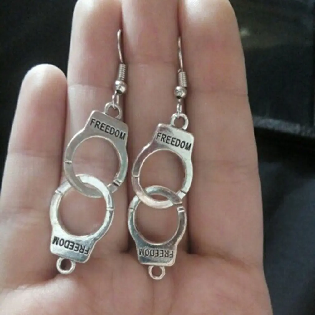 Панк heap Slive Handuffs лезвие пистолет Dop Eaings eativity Jewely Aessoies Женские Простые Модные оол