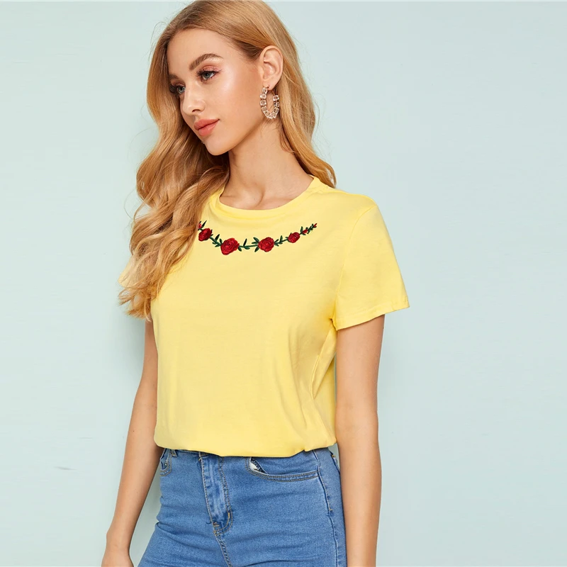 SHEIN женская футболка с вышитым цветочным принтом, женская одежда, топы, Повседневная летняя футболка с круглым вырезом и коротким рукавом
