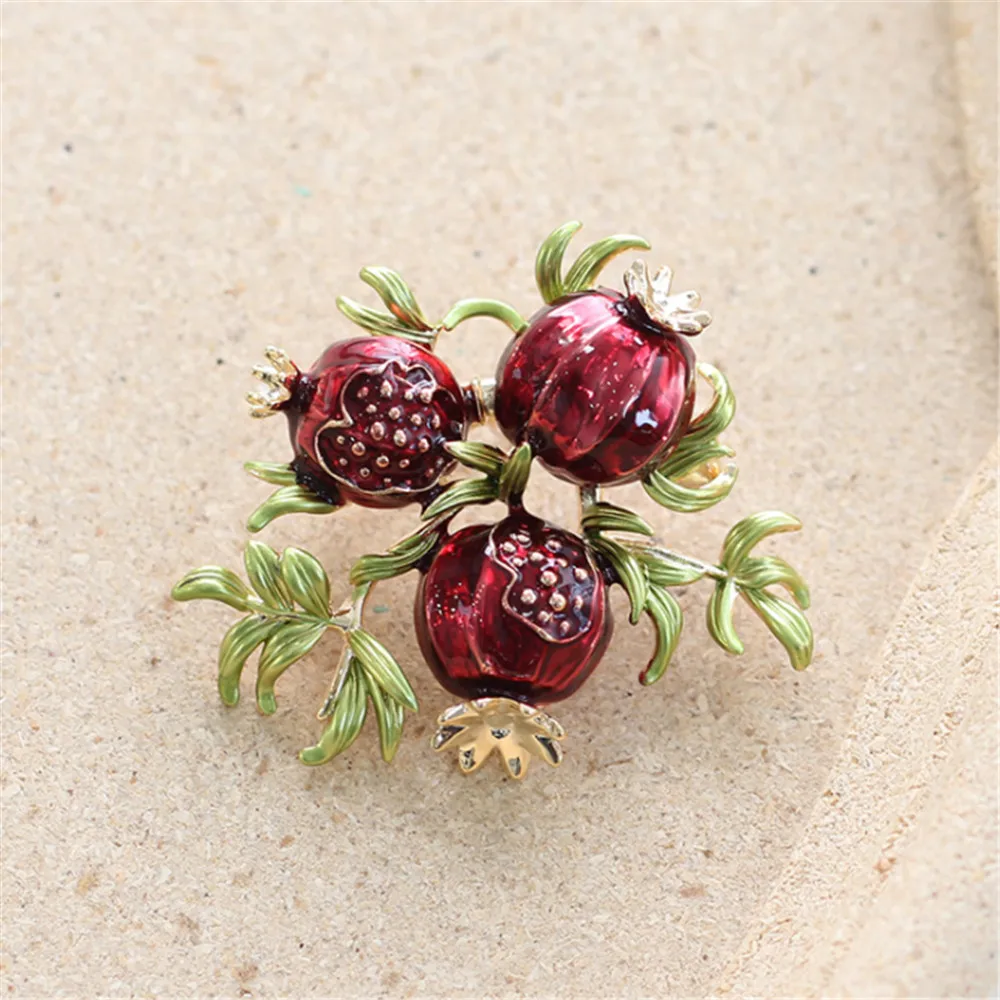 Симпатичная красная эмалированная брошь гранатовая Осенние фрукты для женщин