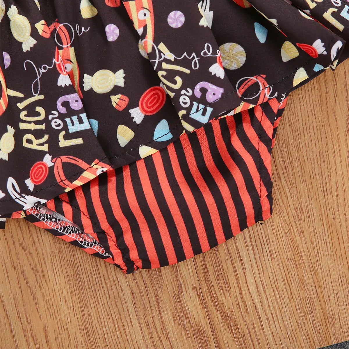 

Baby Girls 2020 Halloween Festival Clothes Sets 3pcs Flying Sleeve Cartoon Print Romper Tops Shorts Headband Clothing