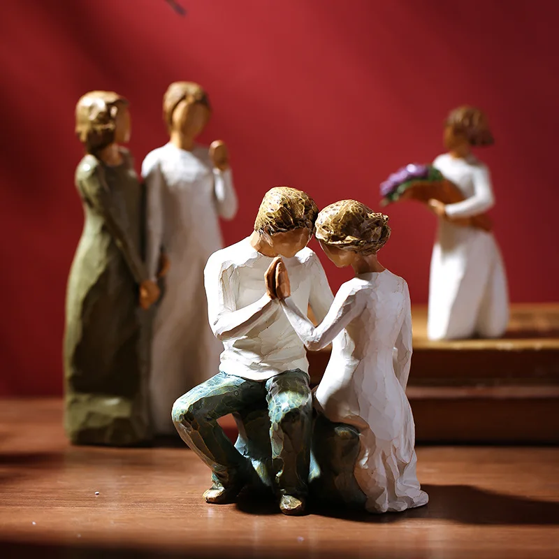 

Nordic Style Family Resin Figure Doll Decorations Wedding Happy Time Home Decorations Jewelry Crafts Wedding Gifts