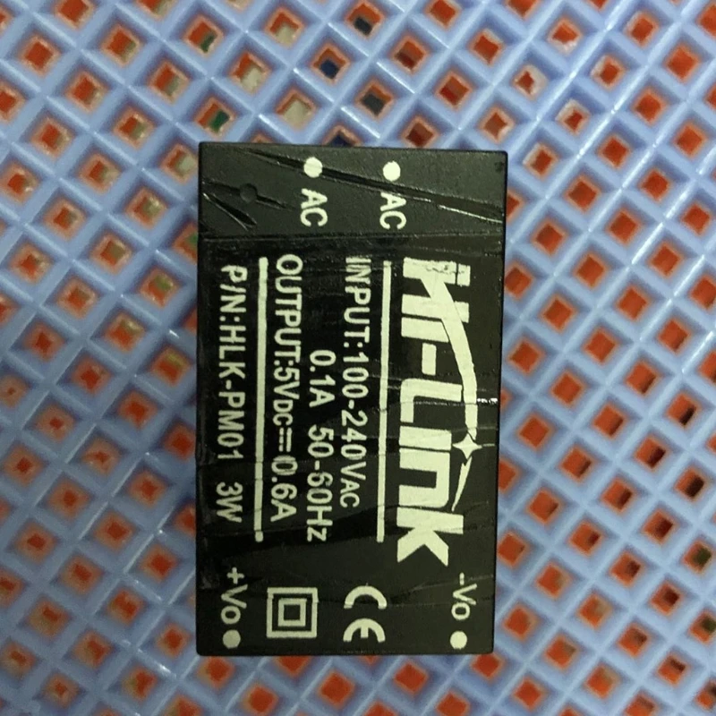 Удлинительный кабель для панели приборной автомобиля с утапливаемым креплением