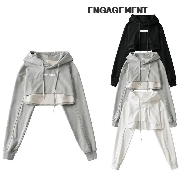 

Hoodies & Sweatshirts