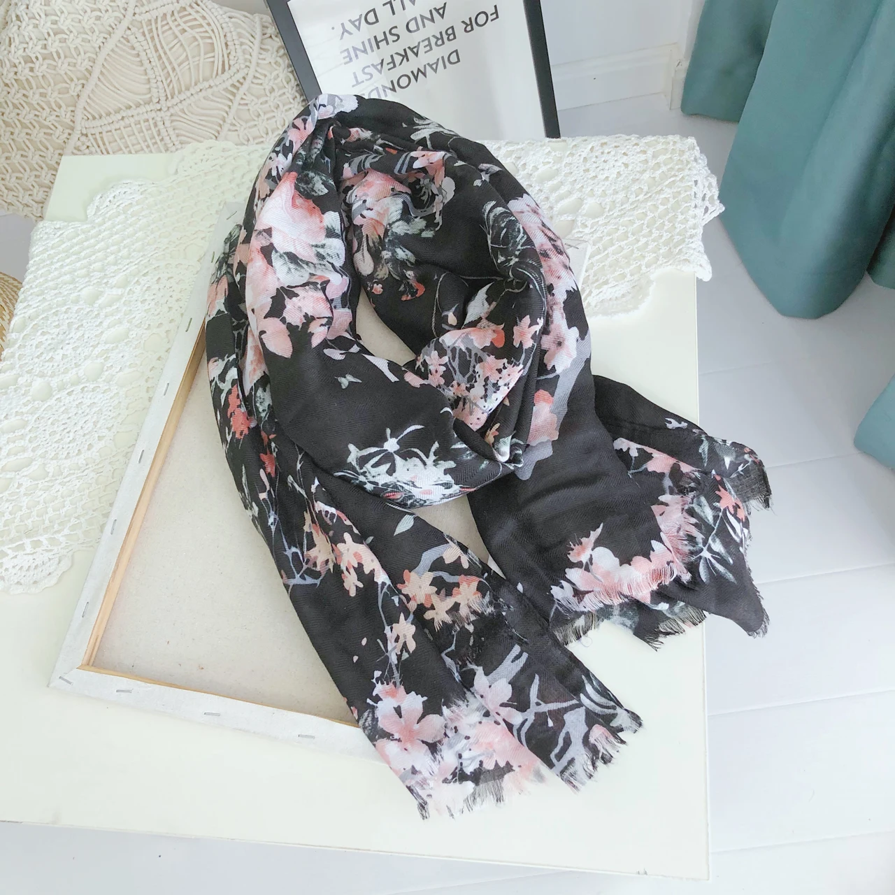 

2020 Fashion Cotton Ombre Flower Print Fringe Scarves Shawls Women Long Blossom Flower Pattern Scarf Wrap Hijab Free Shipping