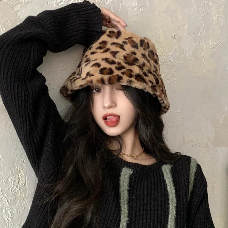 

Leopard Printed Women Bucket Cap Winter Woolen Fleece Thick Warm Female Lady Bucket Hat Outdoor Sun Hats Fisherman Caps