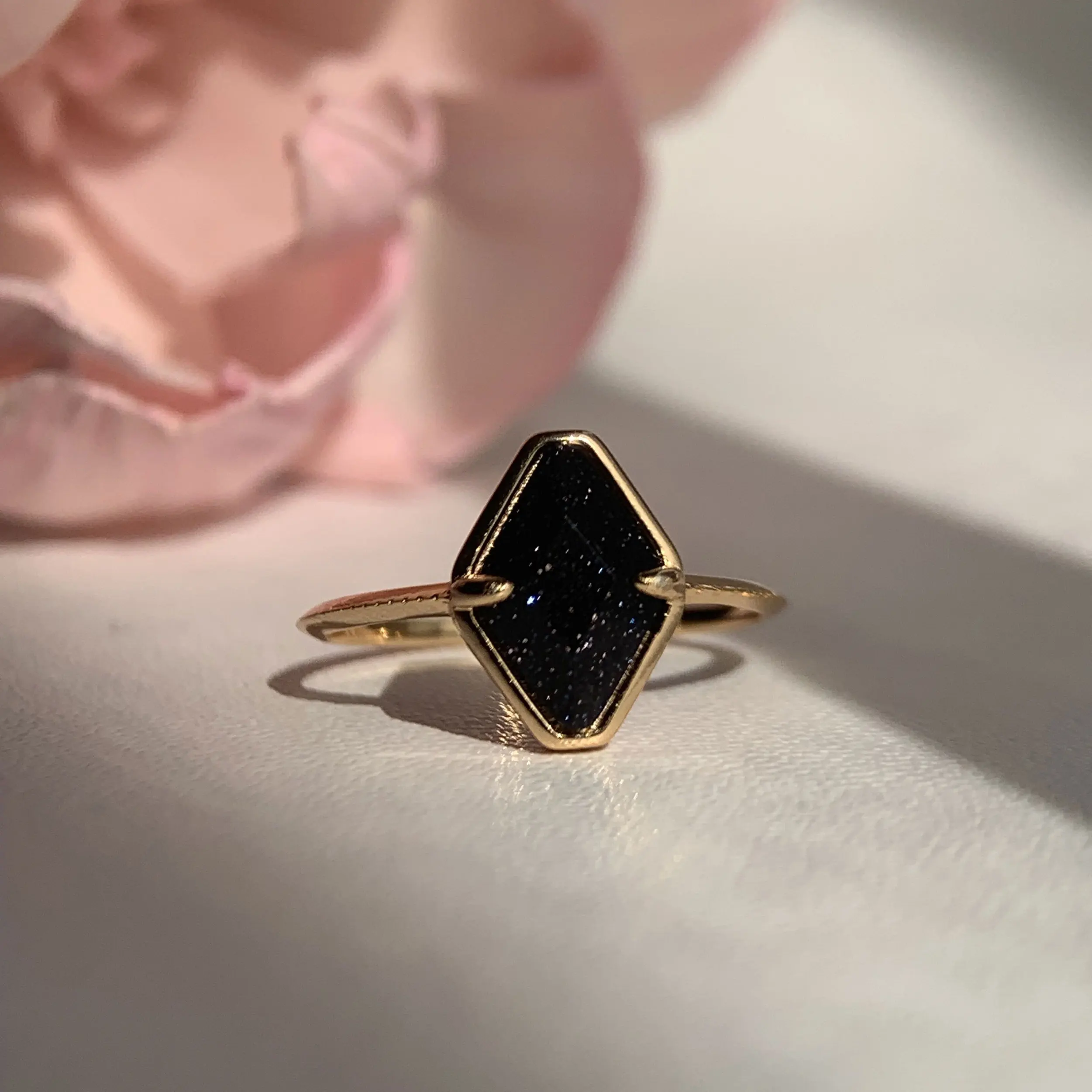 

Blue Sandstone Ring Rhombus Solitaire Rings for Women Dainty Minimalist Simple Everday Jewelry