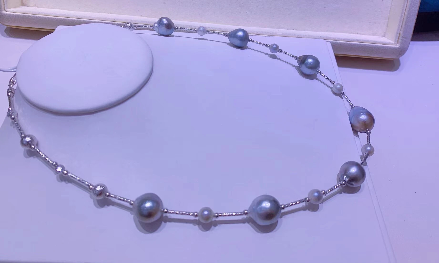

Жемчужное ожерелье в стиле барокко, из серебра 925 пробы