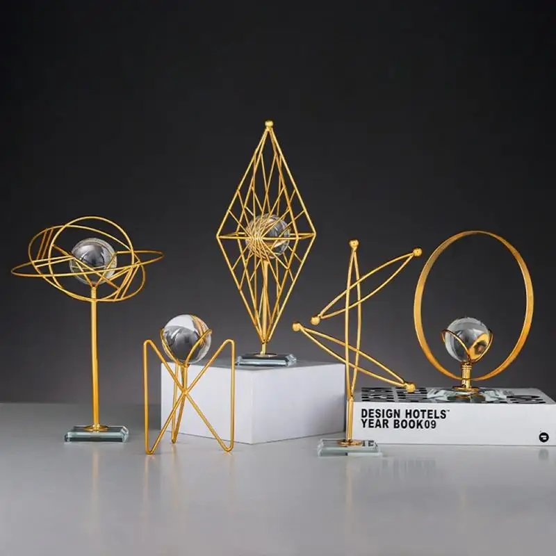 

Nordic Geometry Crystal Ball Desktop Art Ornament Modern Creative Home Decoration Living Room Metal Ornament