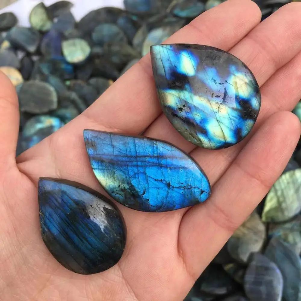 Подвески сваровски 6228 crystal bermuda blue. Серьги листочки кристаллы. Swarovski crystal bermuda blue. Поднос elegant greggio. Кокильница.