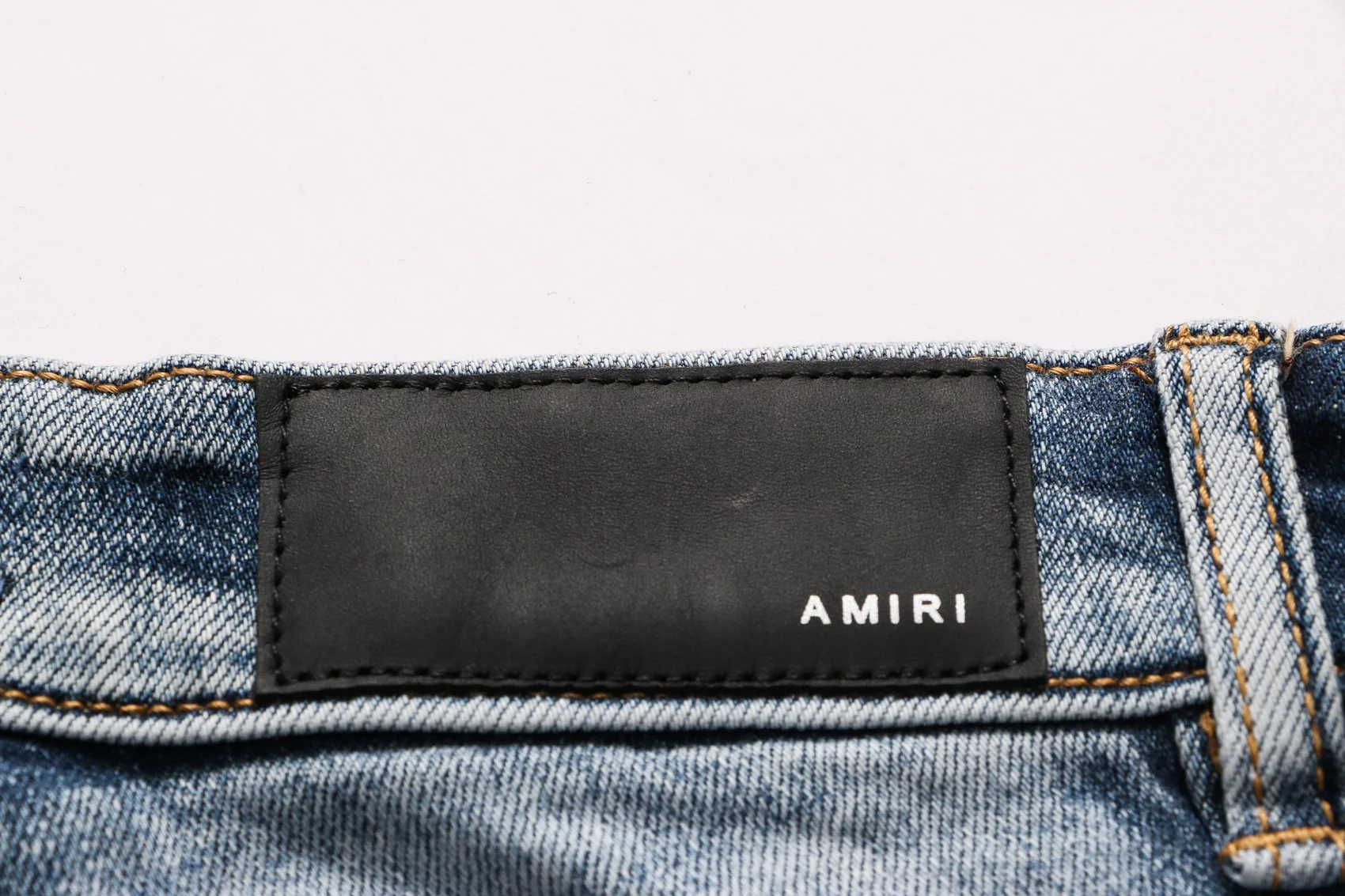 

United Stat AMIRI22021D JeansD2