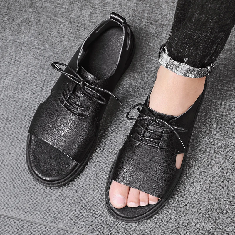 

CRLAYDK Men Summer Sandals Breathable Leather Thick Bottom Shoes for Outdoor Beach Slippers Lace up Open Toe Pantuflas Hombre