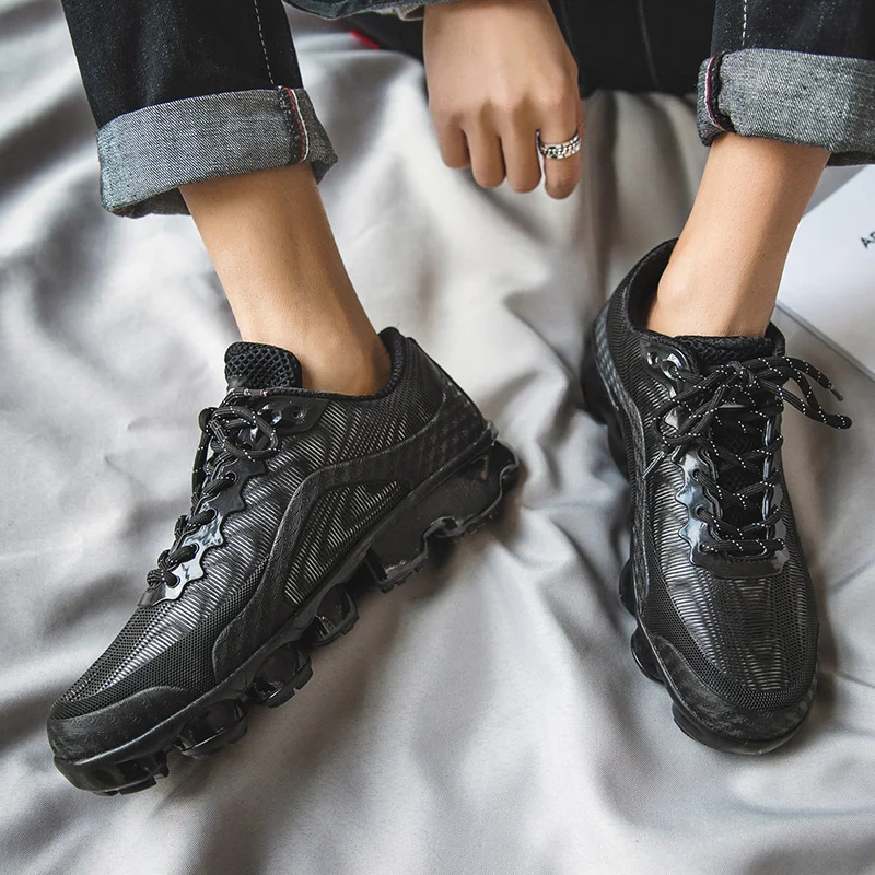 

SEGGNICE 2020 New Mesh Men Damping Sneakers Casual Lace-up Men Shoes Lightweight Comfortable Breathable Walking Sneakers