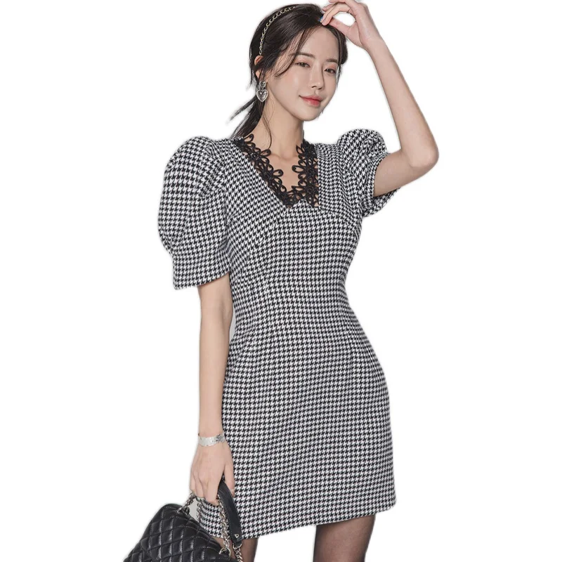 

JSXDHK 2021 New Women V Neck Dress Houndstooth Party Dress Elegant Female Spring Short Puff Sleeves Lace Patchwork Dress Casual
