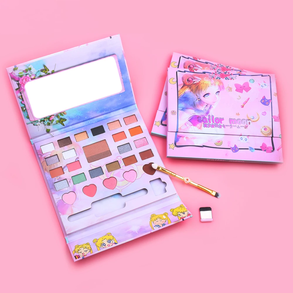 С рисунком из аниме Сейлор Мун ленивый палитры теней для век легко наносится