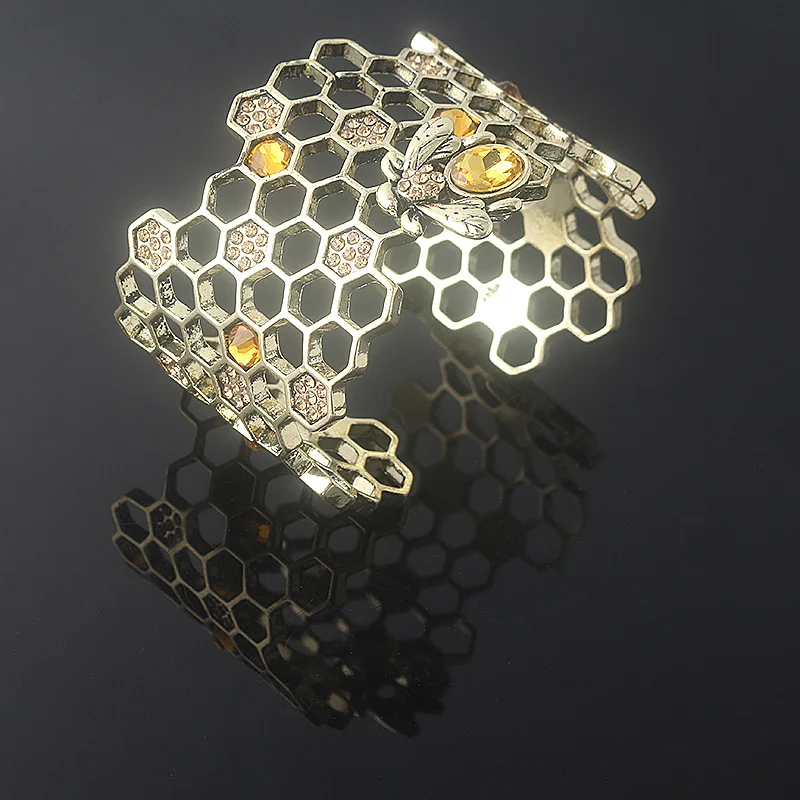 

Hot Fashion Open Cuff Bangles Bracelets For Women Jewelry Gold Color Bee Honeycomb Bracelets Romantic Simple Jewelry Gift