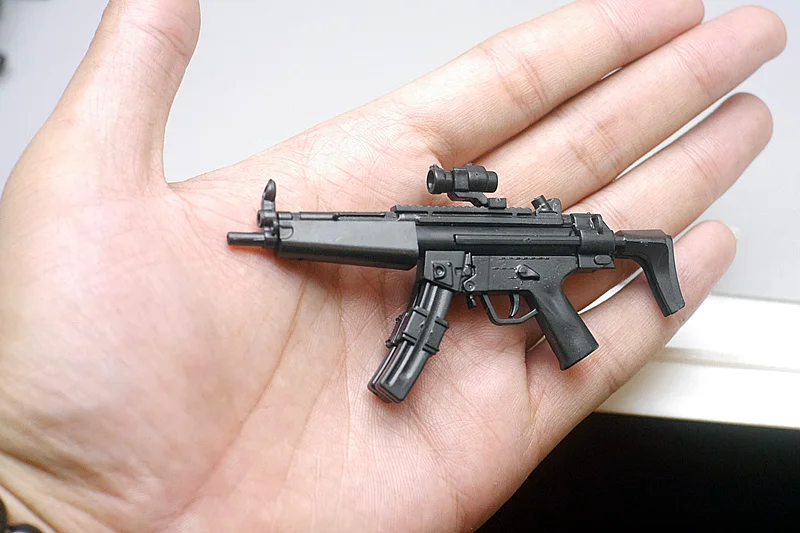 1:6 4D модель оружия 3 го поколения сборная огнестрельное оружие MP7 UZI MP5 MP40 автомат - Фото №1