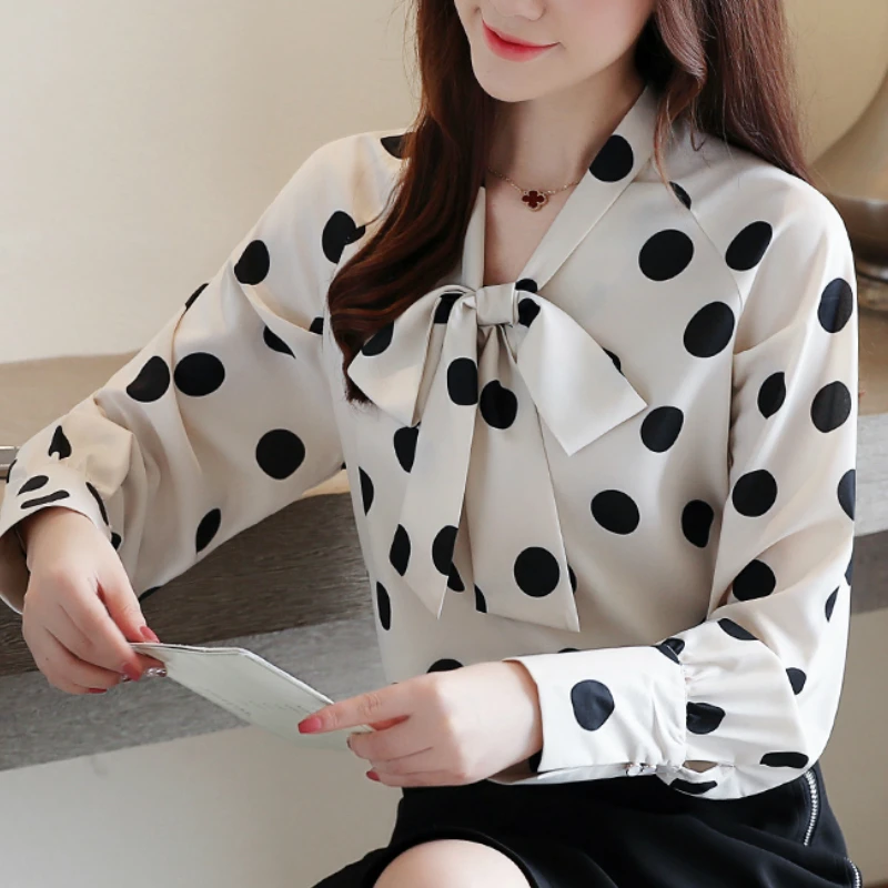 

Blouses Woman 2021 Autumn Long Sleeve Women Shirts Fashion Bow Collar Office Ladies Tops Dot Chiffon Blouses Women Tops