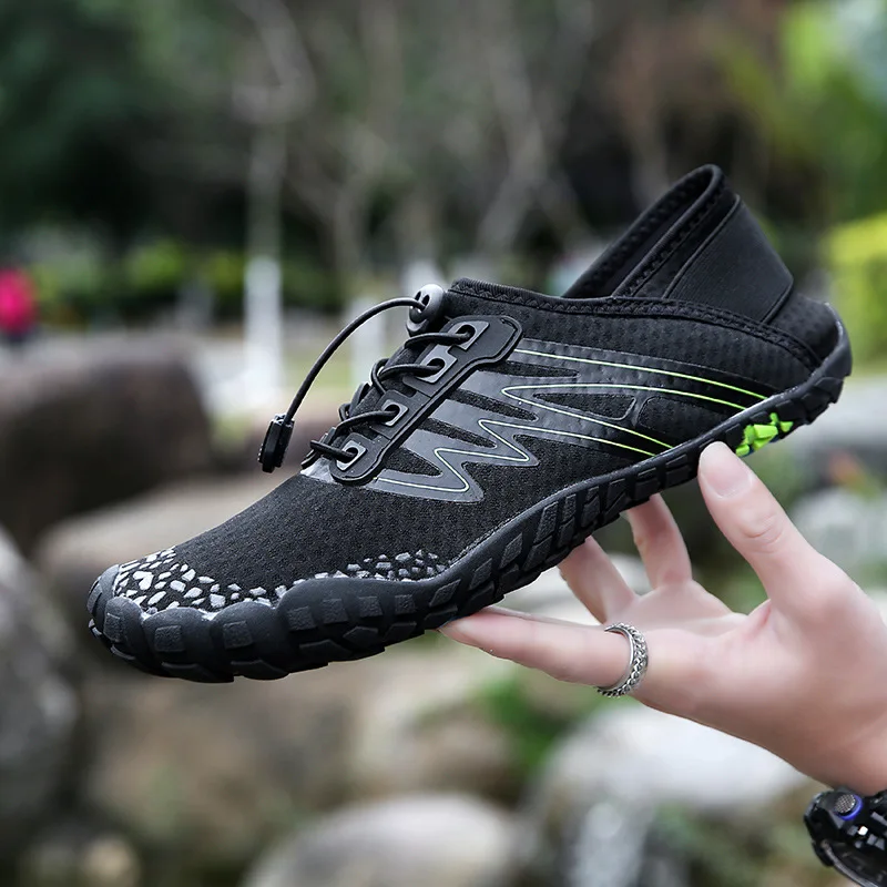 

Water Shoes Men Beach Sandals Summer Upstream Shoes Aqua Shoes Quick Drying Sport Shoes Surf Dive Swim Shoes River Sea Slippers