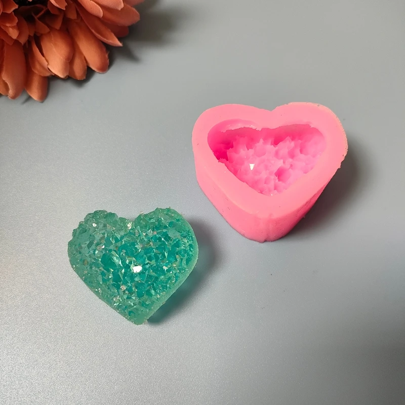 

3D Heart Shape Silicone Mold Love Heart-shape Mould Epoxy Resin Casting Mold for Jewelry Making DIY Handmade Soap Crafts T84A