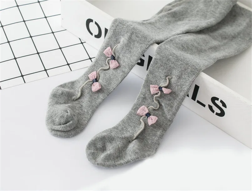 grey Милые колготки для новорожденных девочек; Осенние Колготки для маленьких девочек с бантом; чулки для маленьких девочек; гетры для малышей - Цвет: grey