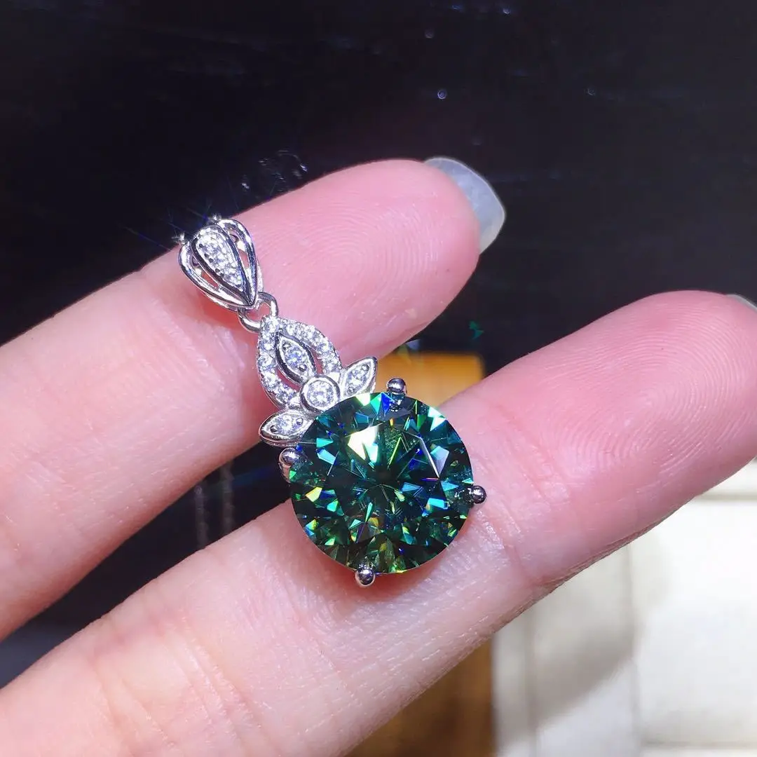 

Hot Sale Sparkling Classic 3Ct Blue Green Moissanite Pendant Necklace with Dazzling CZ 2021 New Top Women Jewelry Fashion Trend