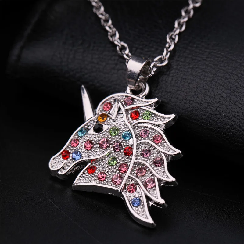 Dowapara Красочный Кристалл боевой конь ожерелье с кулоном в виде единорога свитер