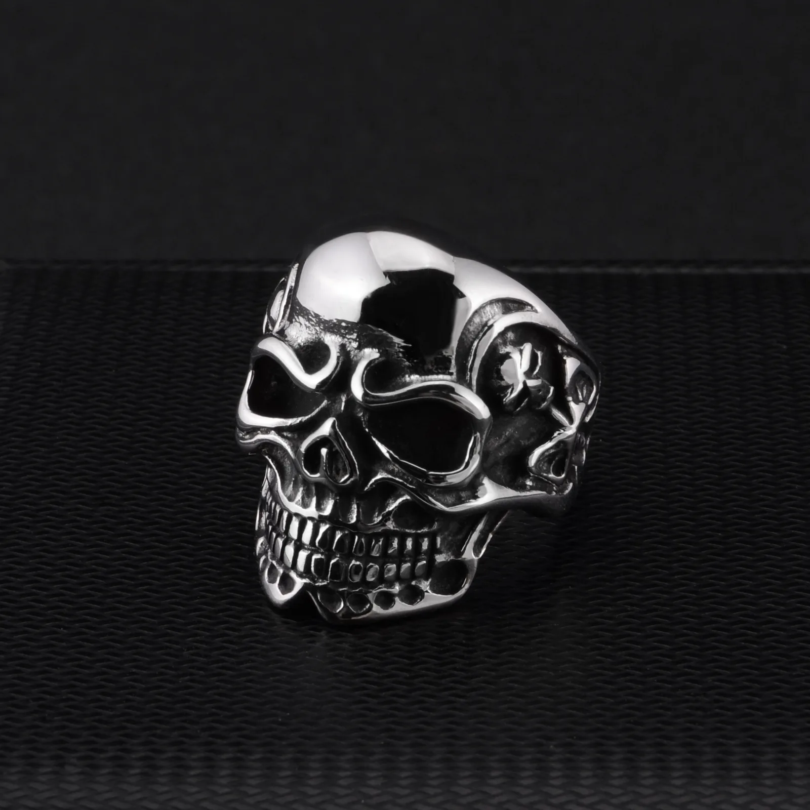 

Punk New Style Retro Skull Ring Gothic Skeleton 316L Stainless Steel Ring for Men and Women Motorcycle Party Jewelry Gift