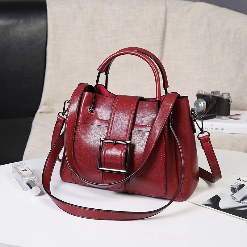 

Women's Bag Portable New Versatile Retro Oil Wax Skin Shoulder Bag Straddle Bag Purses and Handbags Luxury Designer Satchels