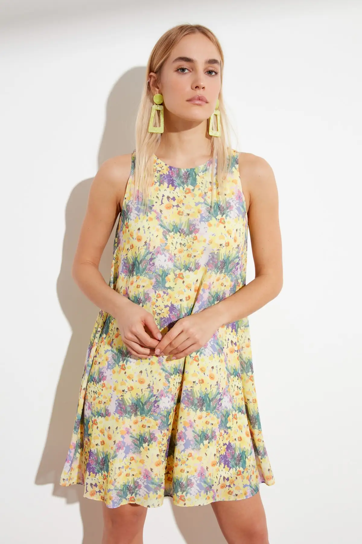 Платье с разноцветным узором Trendyol TWOSS19BB0215|Женские платья| |