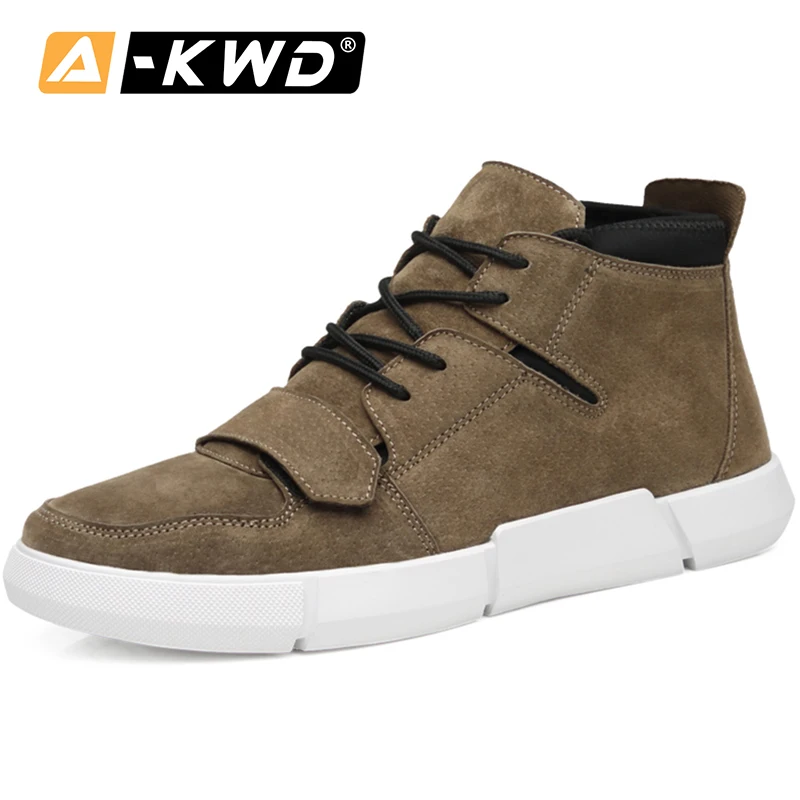 

New Men Leather Shoes leather genuine Sapatos Homem Sneakers Mens Keep Warm Mens Winter Footwear High Top Tooling Shoes With Fur