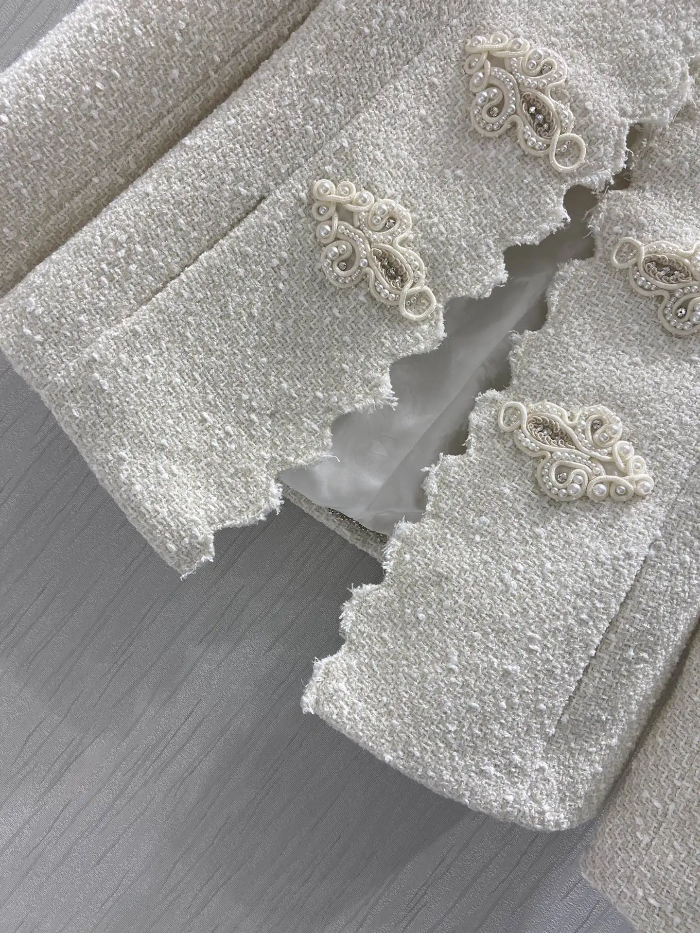 

2021 New Ladies High Quality Fashion Long Sleeve V-neck Embroidered Tweed Wavy Jacket 0308