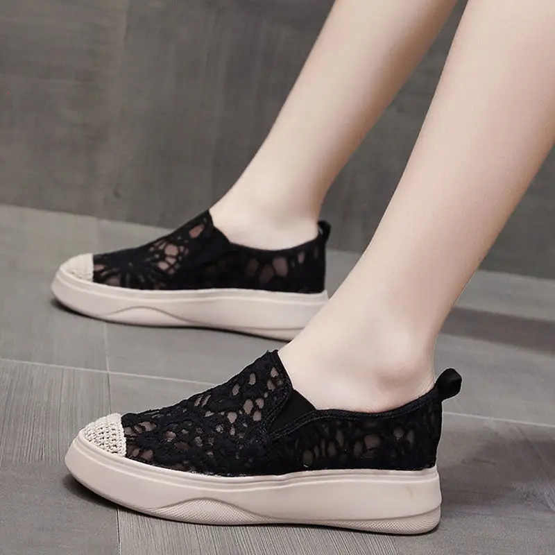 

Women Shoes 2021 Fashion Summer Casual White Shoes Cutouts Lace Canvas Hollow Breathable Platform Flat Shoes Woman Sneakers