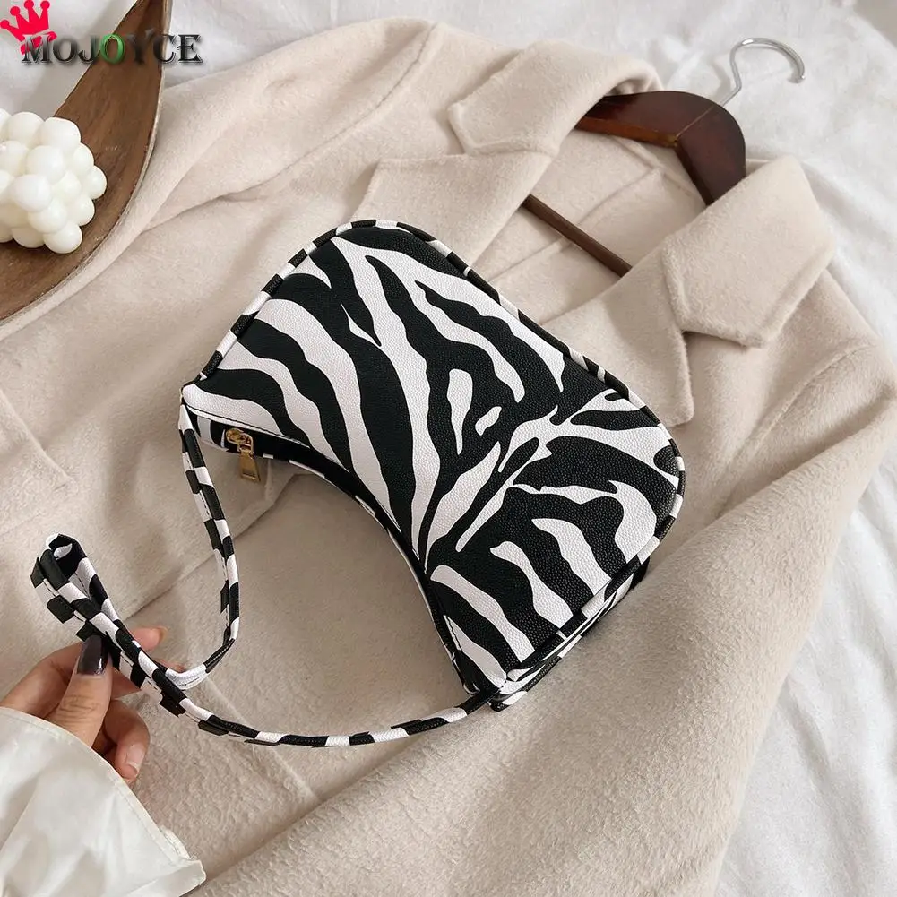 

Youth Ladies Simple Versatile Bag Portable Mini Underarm Bag Purse Ladies Animal Pattern Retro PU Shoulder Handbag