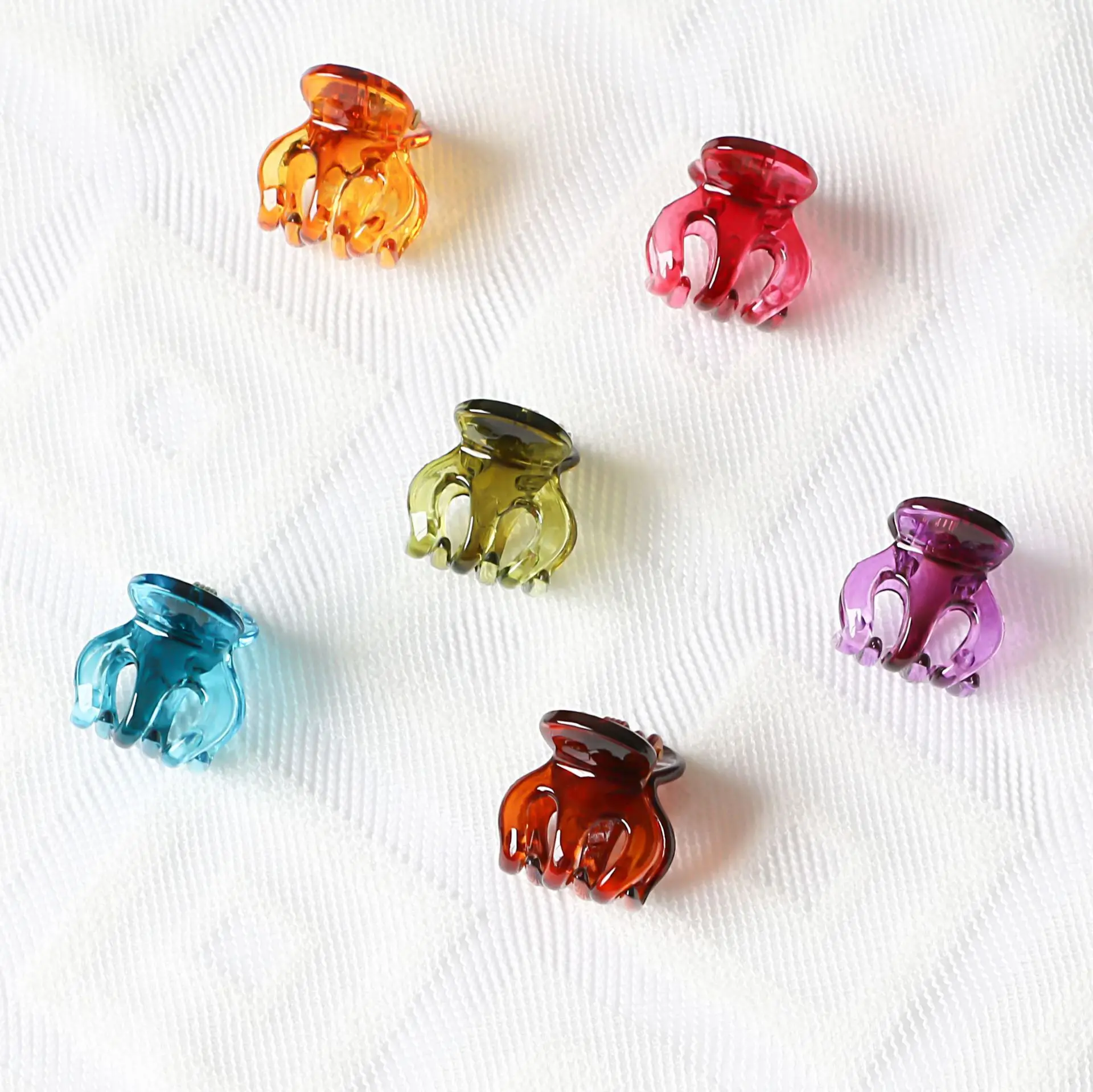 

6PCS Colorful Tortoiseshell Small Hair Claws Hair Clips Women Girls Plastic Mini Crab Barrettes Hairpin Hair Accessories Fashion