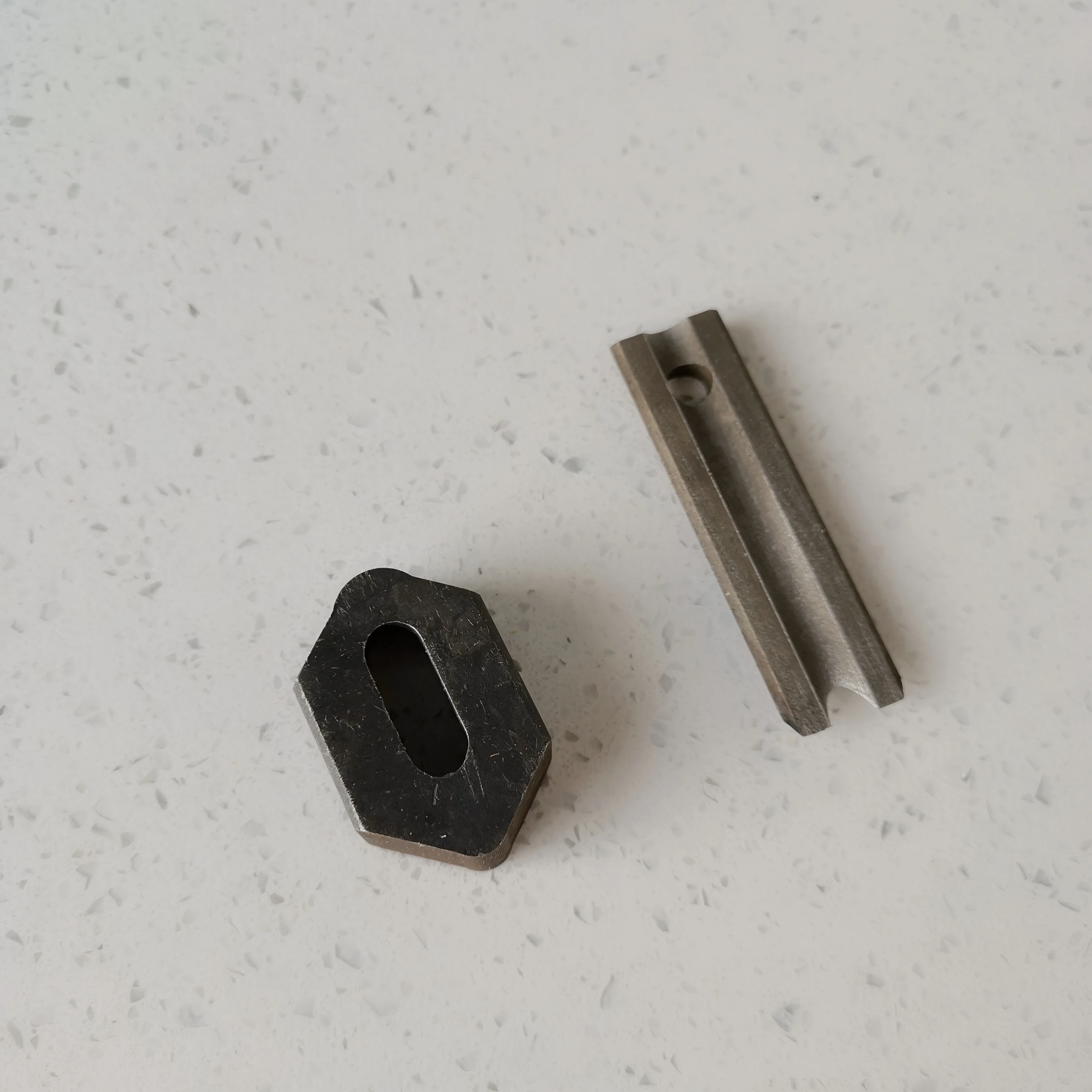 Оптовые цены большое лезвие для всех металлических углов сменная матрица R13