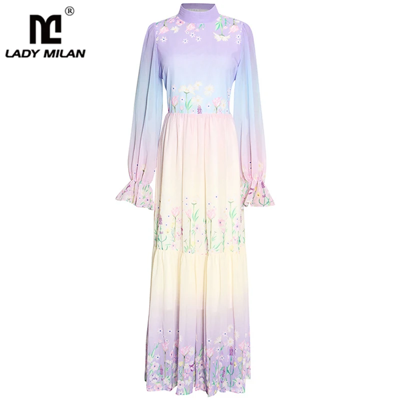 

Женское модельное платье с воротником-стойкой и длинным рукавом